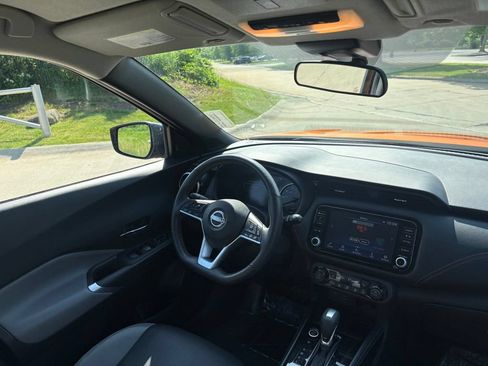 Used 2023 Nissan Kicks SR w/ SR Premium Package FWD image 31