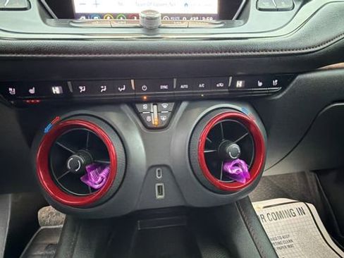 Used 2021 Chevrolet Blazer RS w/ Enhanced Convenience Package image 13