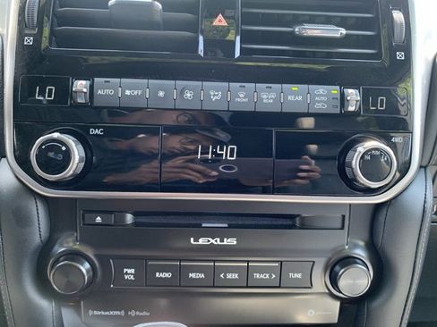Used 2023 Lexus GX 460 Premium w/ Premium Package AWD/4WD image 29