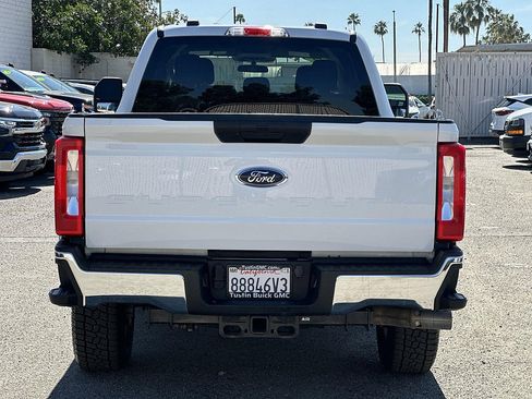Used 2024 Ford F250 XLT AWD/4WD image 5