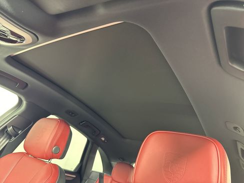 Certified 2025 Porsche Macan Turbo image 23