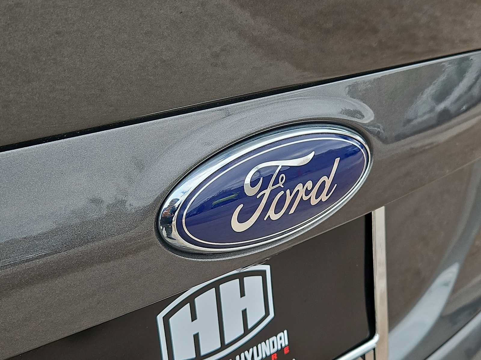 Used 2016 Ford Escape SE w/ Equipment Group 201A FWD image 11