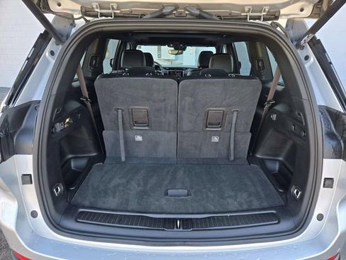 Used 2023 Jeep Grand Cherokee L Laredo image 13