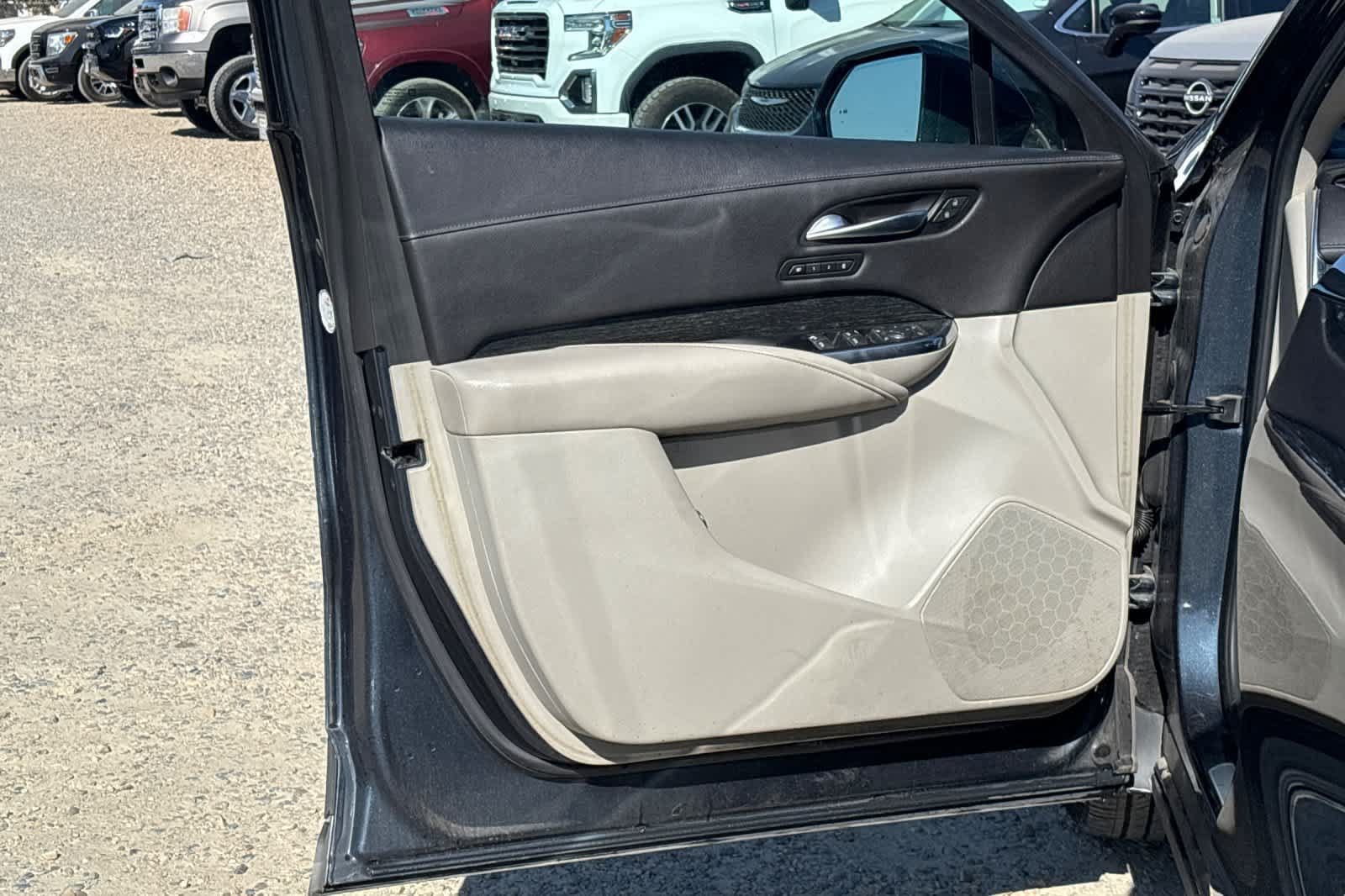Used 2019 Cadillac XT4 Premium Luxury FWD image 14