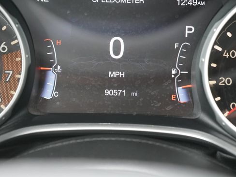 Used 2018 Jeep Compass Latitude w/ Popular Equipment Group AWD/4WD image 18