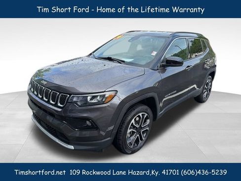 Used 2024 Jeep Compass Limited AWD/4WD image 3
