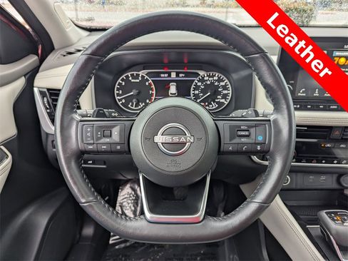 Used 2023 Nissan Rogue SL w/ SL Premium Package image 19