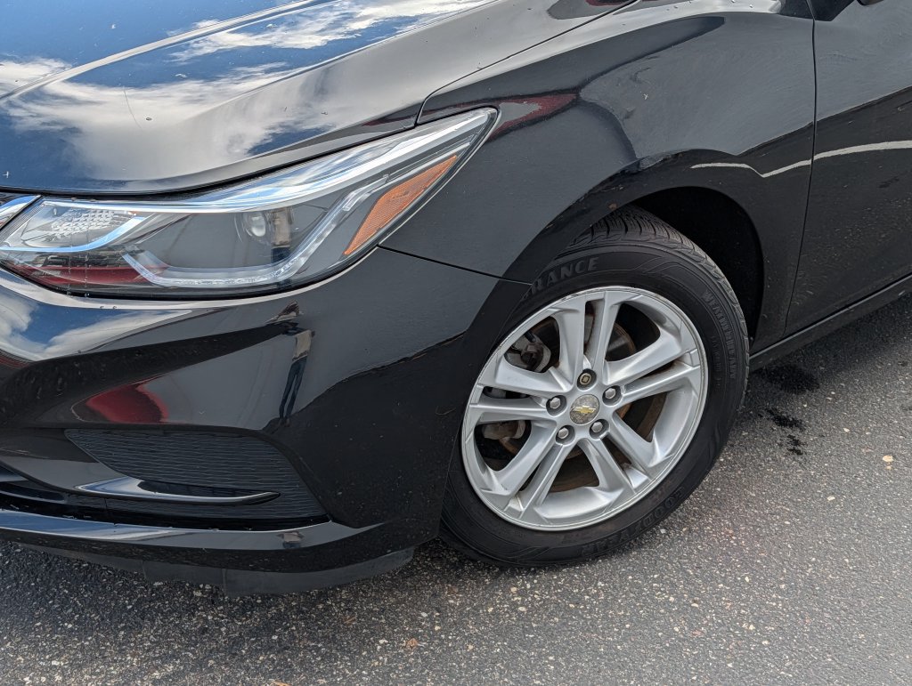 Used 2016 Chevrolet Cruze LT w/ Convenience Package FWD image 28