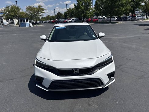 Certified 2024 Honda Civic EX-L image 2