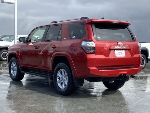 Certified 2024 Toyota 4Runner SR5 image 5
