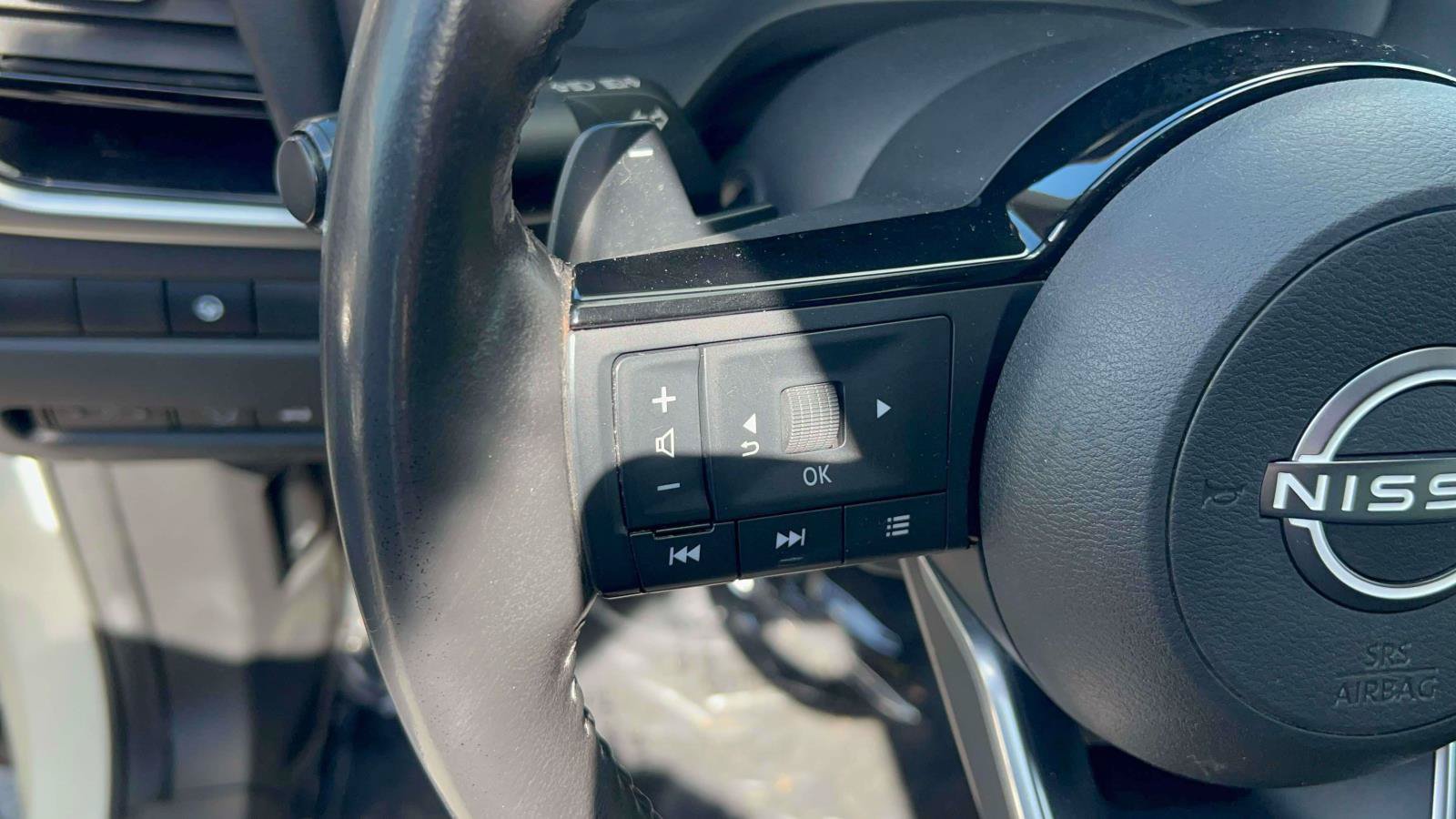 Used 2023 Nissan Rogue SL w/ SL Premium Package AWD/4WD image 19
