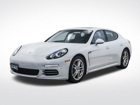 Used 2014 Porsche Panamera 4 AWD/4WD image 1