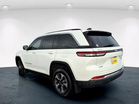 Used 2022 Jeep Grand Cherokee Limited 4xe w/ MOPAR Finishing Package AWD/4WD image 14