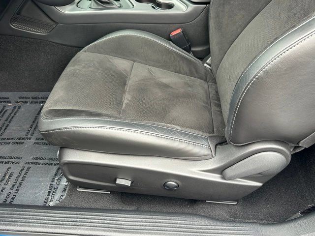 Used 2023 Dodge Challenger R/T w/ Plus Package RWD image 30