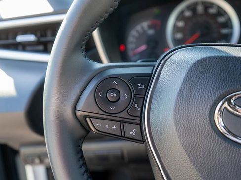 Used 2022 Toyota Corolla SE w/ SE Preferred Package image 26