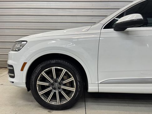 Used 2017 Audi Q7 3.0T Premium Plus AWD/4WD image 4