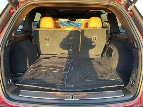 Used 2025 Jeep Grand Cherokee Summit w/ Luxury Tech Group V image 31