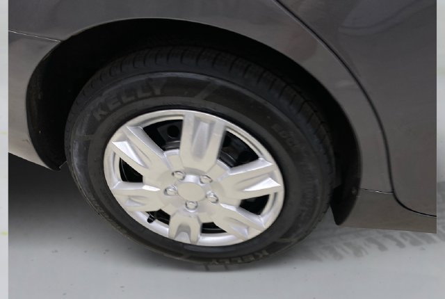 Used 2009 Toyota Camry LE FWD image 17