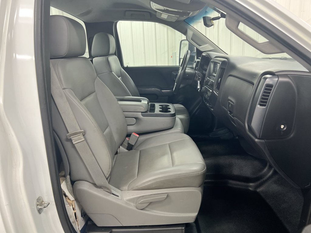 Used 2015 Chevrolet Silverado 3500 W/T RWD image 15