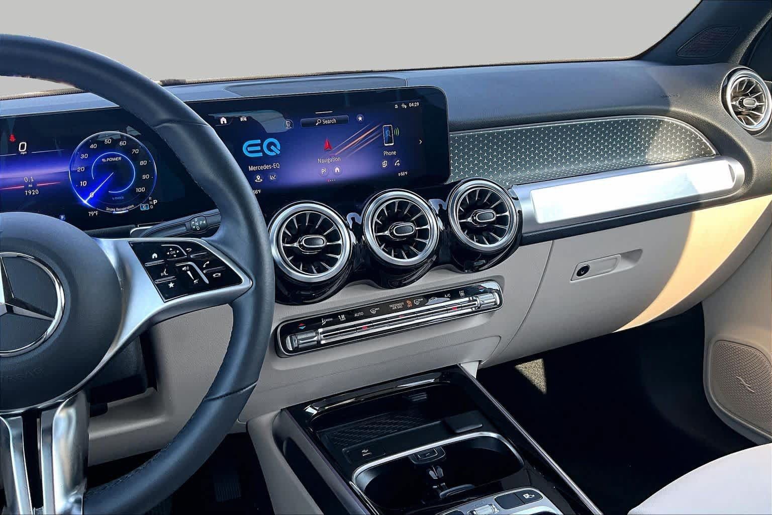 Used 2024 Mercedes-Benz EQB 250+ image 6