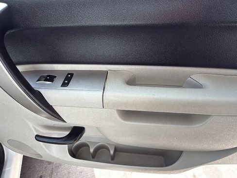 Used 2010 Chevrolet Silverado 1500 LT w/ Power Pack Plus image 21