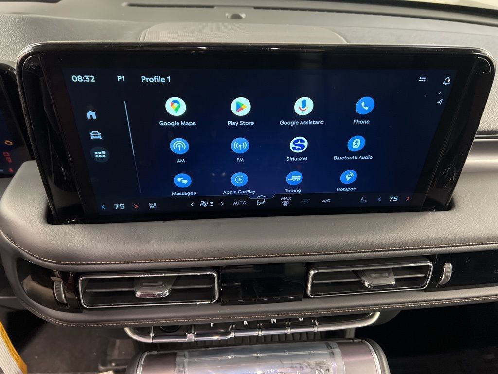 Used 2026 Lincoln Aviator AWD image 9