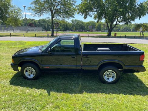 Used 1994 Chevrolet S10 Pickup 2WD Regular Cab image 39