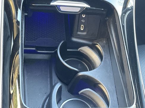 Certified 2025 Mercedes-Benz GLC 300 4MATIC image 35