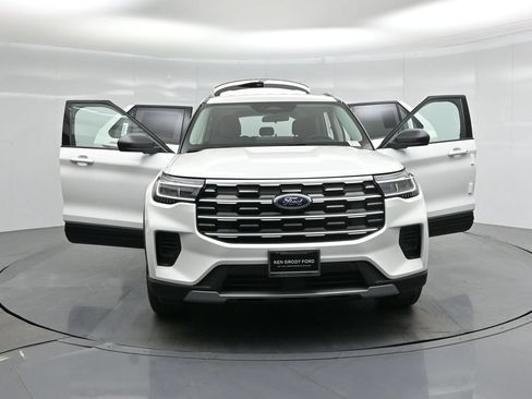 New 2026 Ford Explorer Active RWD image 33