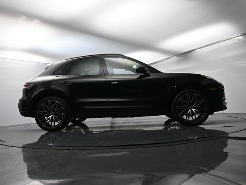 Used 2025 Porsche Macan image 55