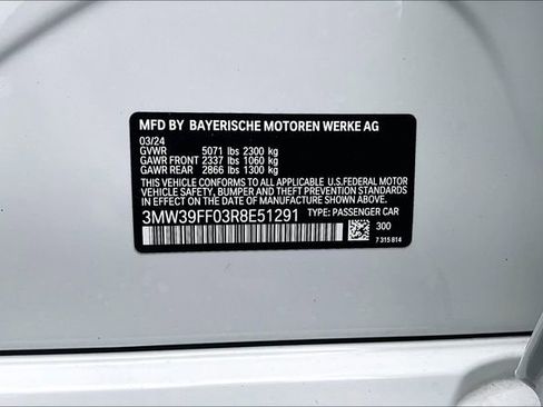 Used 2024 BMW 330e w/ Convenience Package RWD image 35