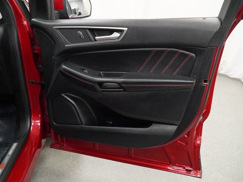 Used 2021 Ford Edge ST-Line FWD image 29