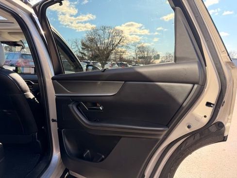 Used 2024 MAZDA CX-90 3.3 Turbo w/ Premium Package image 13