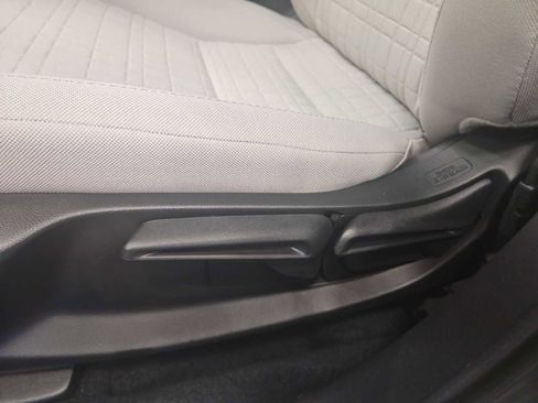 Certified 2026 Honda HR-V LX image 13