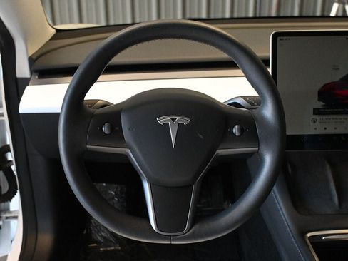 Used 2023 Tesla Model 3 Standard Range RWD image 11