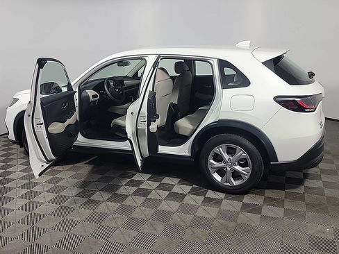 Certified 2023 Honda HR-V LX image 15