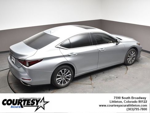 Used 2023 Lexus ES 350 w/ Accessory Package (Z2) image 37