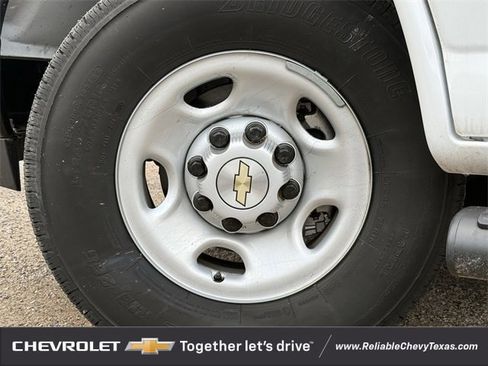 New 2024 Chevrolet Express 3500 WT w/ Driver Convenience Package image 11