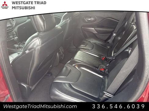 Used 2020 Jeep Cherokee Limited image 7