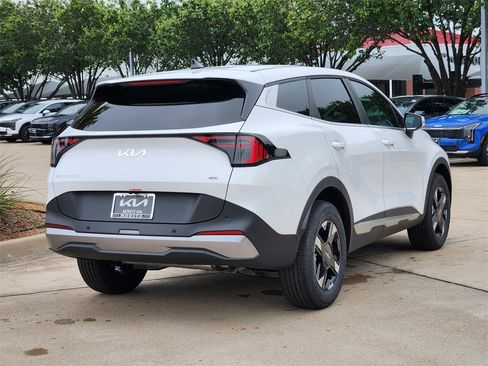 New 2026 Kia Sportage LX w/ LX Convenience Package image 4