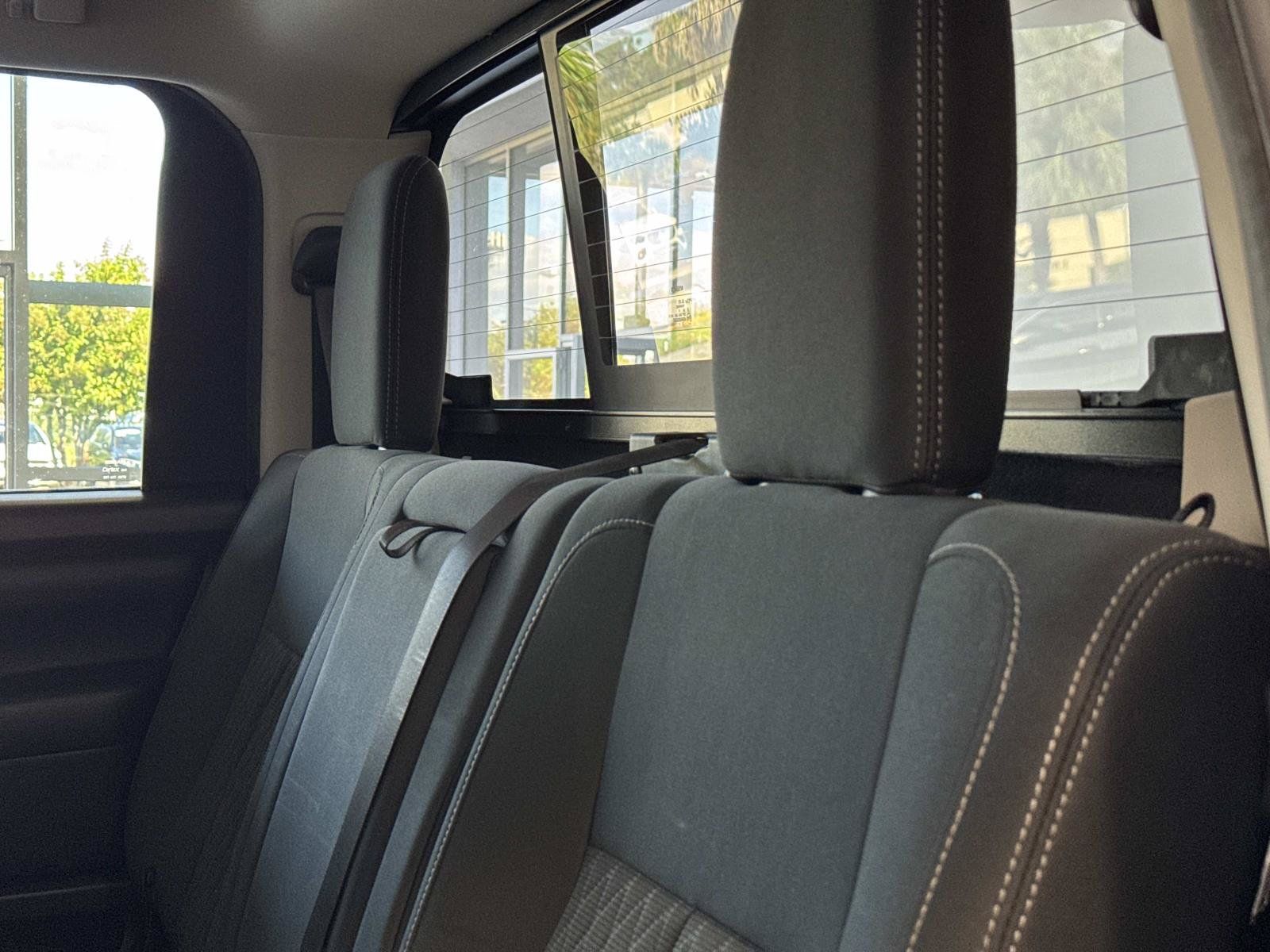 Used 2017 Nissan Titan SV AWD/4WD image 6
