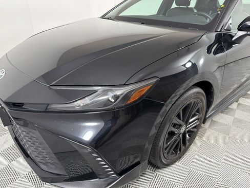 Used 2026 Toyota Camry SE FWD image 11