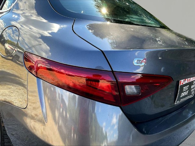 Used 2019 Alfa Romeo Giulia Ti AWD/4WD image 24