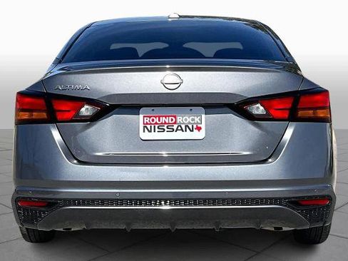 Certified 2025 Nissan Altima 2.5 S image 5