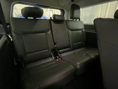 Used 2025 Ford Expedition Max Active AWD/4WD image 13