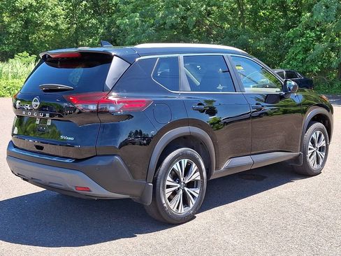 Certified 2023 Nissan Rogue SV w/ SV Premium B Package AWD/4WD image 7