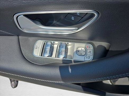 Used 2025 Mercedes-Benz GLE 350 4MATIC image 28
