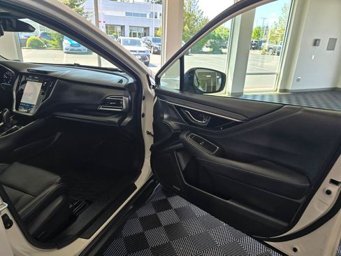 Used 2024 Subaru Outback Touring XT AWD/4WD image 40