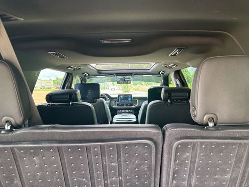 Used 2023 Chevrolet Suburban RST w/ Luxury Package AWD/4WD image 26