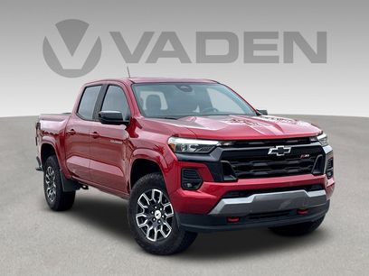Used 2023 Chevrolet Colorado Z71 w/ Z71 Convenience Package 2
